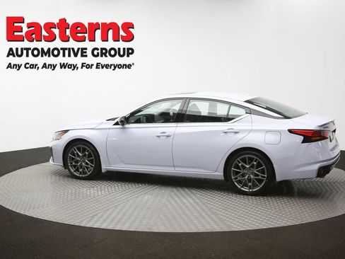 Used 2023 Nissan Altima 2.0 SR FWD image 63