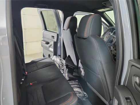 New 2026 Nissan Frontier PRO-4X w/ Pro-4x Convenience Package image 26