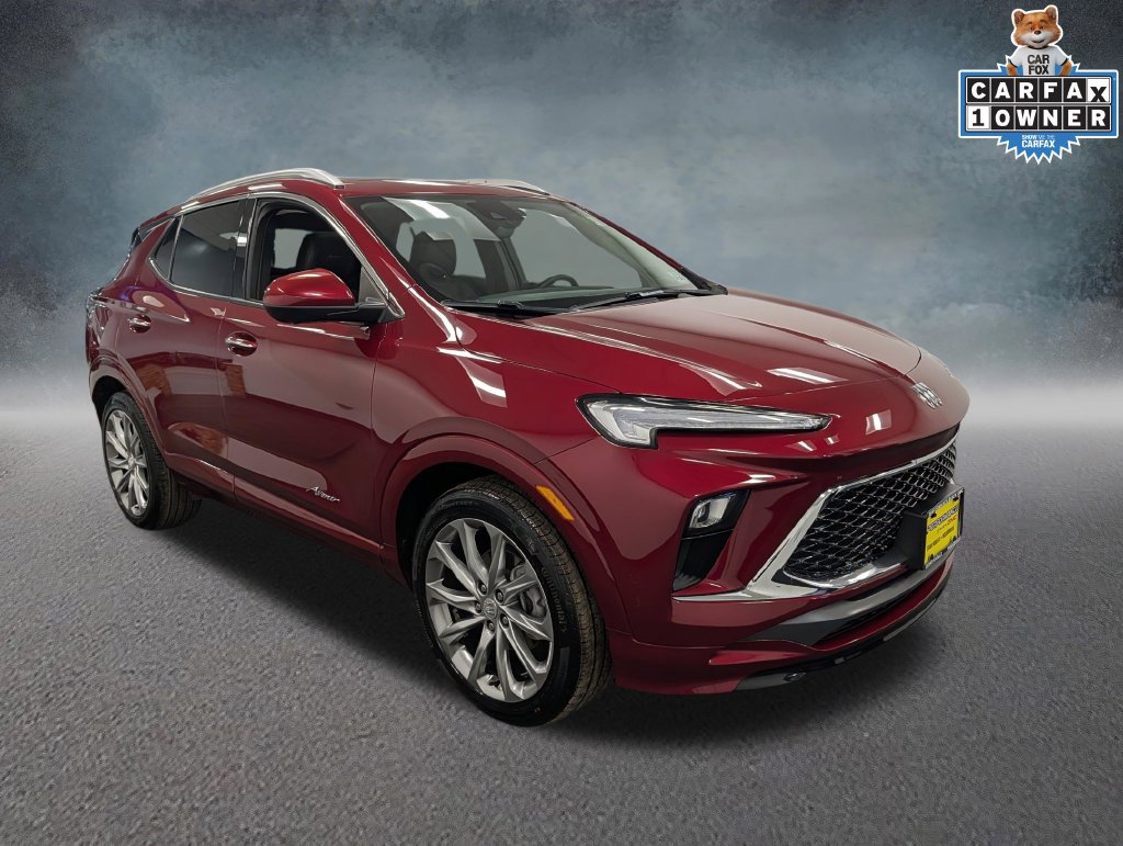 Used 2024 Buick Encore GX Avenir w/ Avenir Technology Package FWD image 3