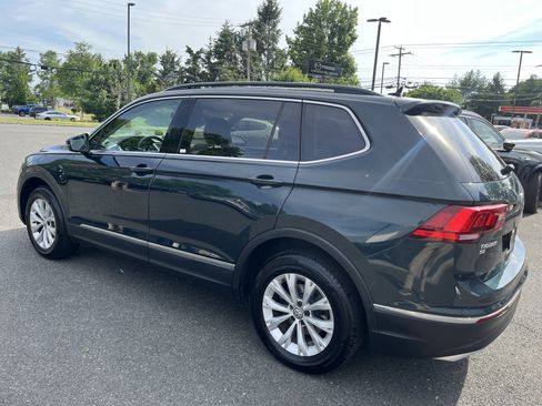 Used 2018 Volkswagen Tiguan SE AWD/4WD image 3
