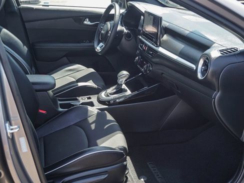 Certified 2023 Kia Forte GT-Line w/ GT-Line Premium Package FWD image 13