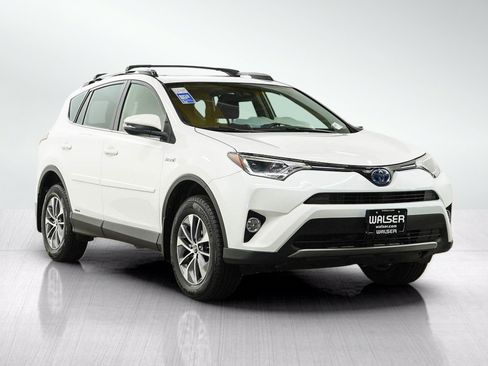 Used 2018 Toyota RAV4 XLE AWD/4WD image 7