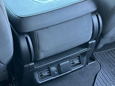 Used 2023 GMC Sierra 1500 Elevation image 41