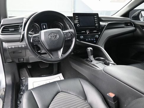 Used 2021 Toyota Camry SE image 21