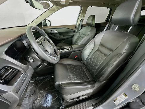 Certified 2023 Nissan Rogue Platinum w/ Platinum Premium Package AWD/4WD image 29