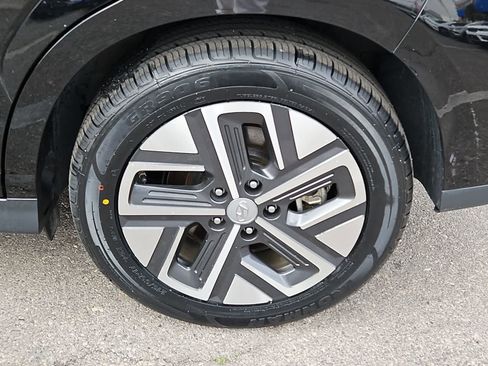 Used 2023 Hyundai Kona SE FWD image 13