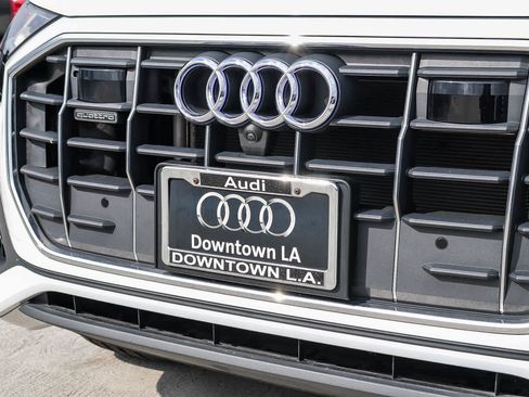 Used 2023 Audi Q8 Premium w/ Convenience Package image 10