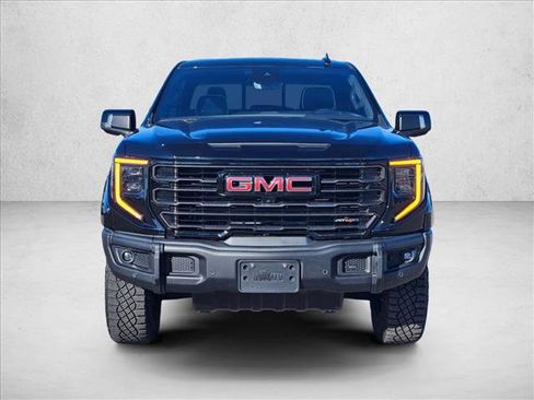 Used 2024 GMC Sierra 1500 AT4X image 2