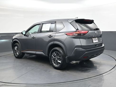 Used 2021 Nissan Rogue S image 6