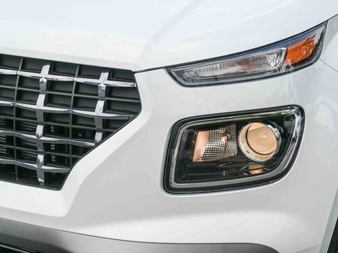 New 2026 Hyundai Venue SEL image 11