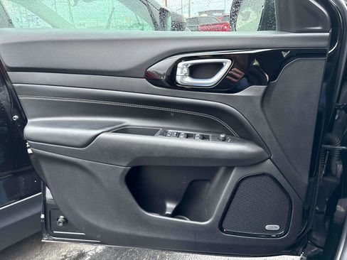 Used 2022 Jeep Compass High Altitude image 16