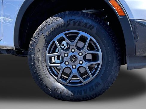 Used 2025 Ford Ranger XLT AWD/4WD image 9