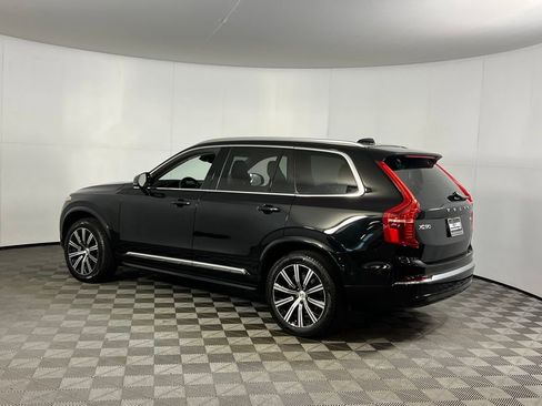 Used 2025 Volvo XC90 B6 Plus image 9