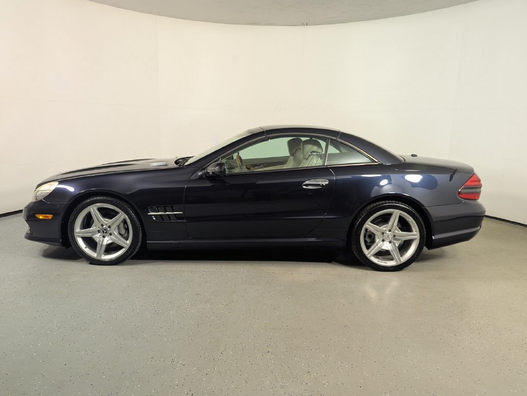 Used 2009 Mercedes-Benz SL 550 image 4