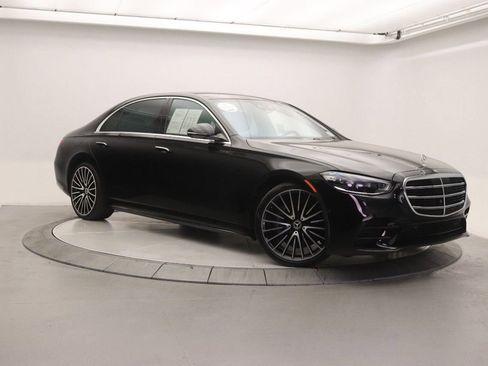Certified 2022 Mercedes-Benz S 500 4MATIC image 34