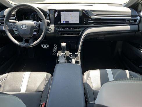 Certified 2025 Toyota Camry SE w/ Convenience Package AWD/4WD image 4