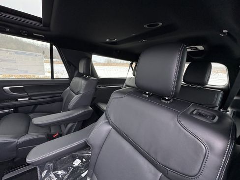 New 2026 Ford Expedition Max Platinum w/ Stealth Appearance Package image 22