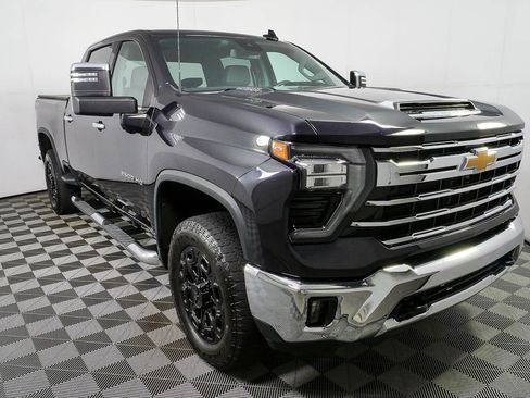 Used 2024 Chevrolet Silverado 2500 LTZ w/ LTZ Convenience Package AWD/4WD image 1