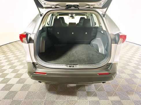 Used 2025 Toyota RAV4 LE AWD/4WD image 30