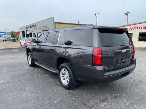 Used 2015 Chevrolet Suburban LT RWD image 2