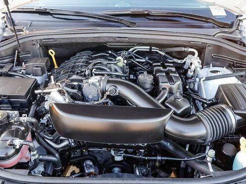 Certified 2025 Dodge Durango GT image 29