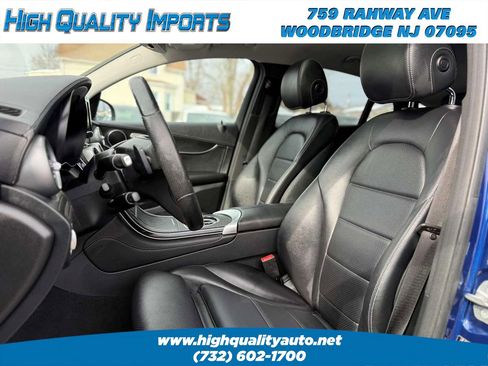 Used 2017 Mercedes-Benz GLC 300 4MATIC Coupe image 17