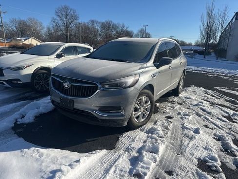 Used 2021 Buick Enclave Preferred image 1