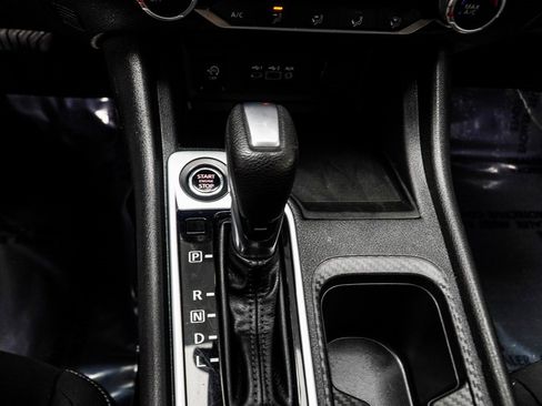 Used 2024 Nissan Sentra SV image 18