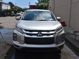 Used 2023 Mitsubishi Outlander Sport SE image 2
