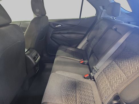 Used 2024 Chevrolet Equinox LT AWD/4WD image 17