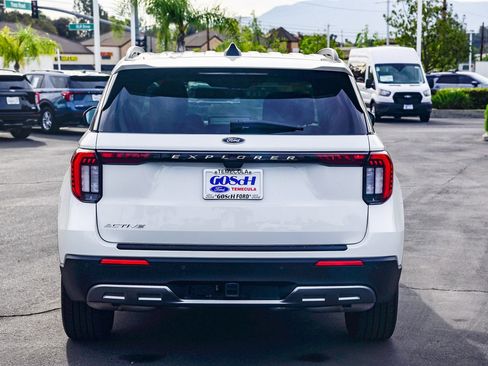 Used 2026 Ford Explorer Active w/ Active Comfort Package image 5