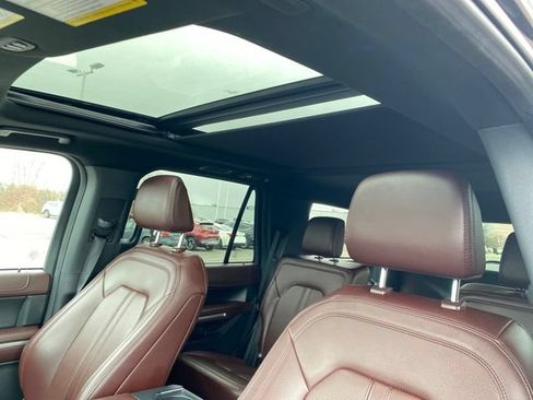 Used 2024 Ford Expedition Limited AWD/4WD image 14