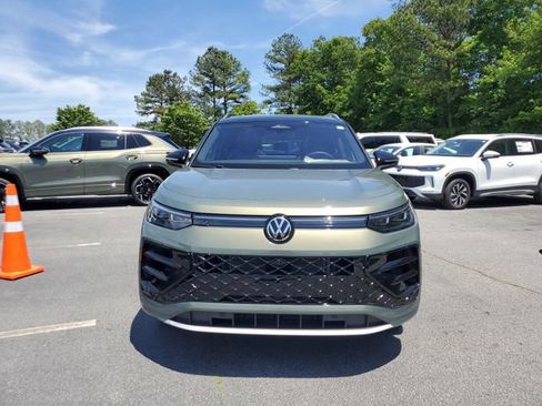 New 2026 Volkswagen Tiguan SEL R-Line AWD/4WD image 2