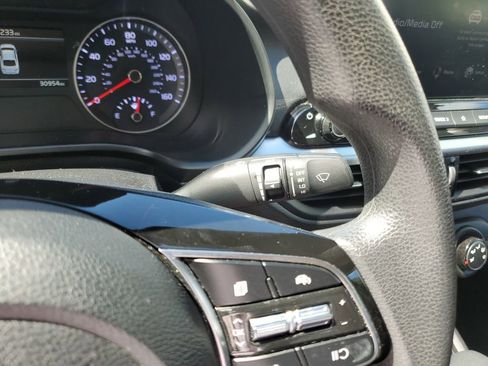 Used 2022 Kia Forte LXS w/ LXS Technology Package FWD image 25