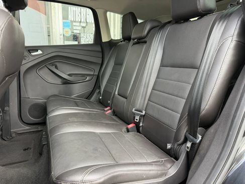 Used 2014 Ford Escape SE w/ Equipment Group 201A FWD image 12