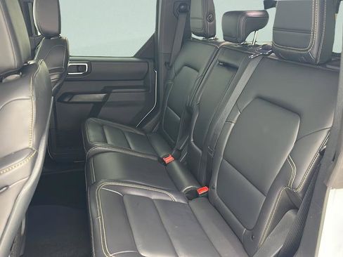 Used 2025 Ford Bronco Badlands AWD/4WD image 11
