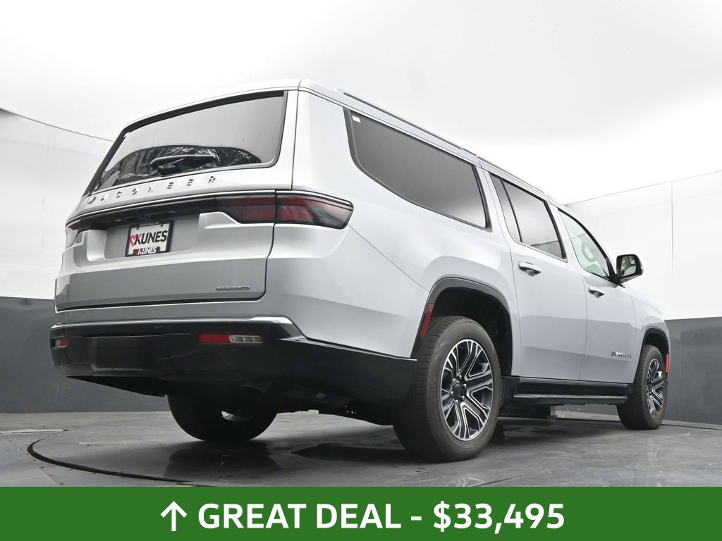 Used 2024 Jeep Wagoneer L Series II w/ Flexible Seating Group AWD/4WD image 43