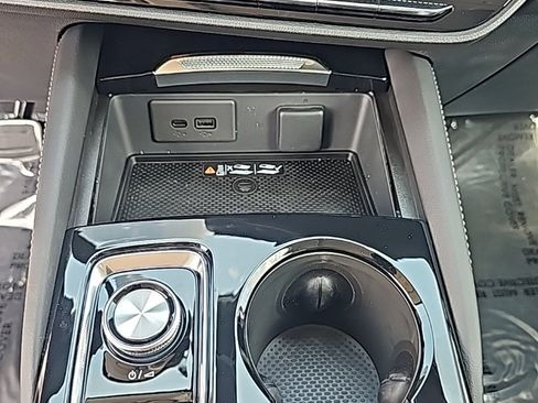 New 2025 Buick Envision Sport Touring image 27