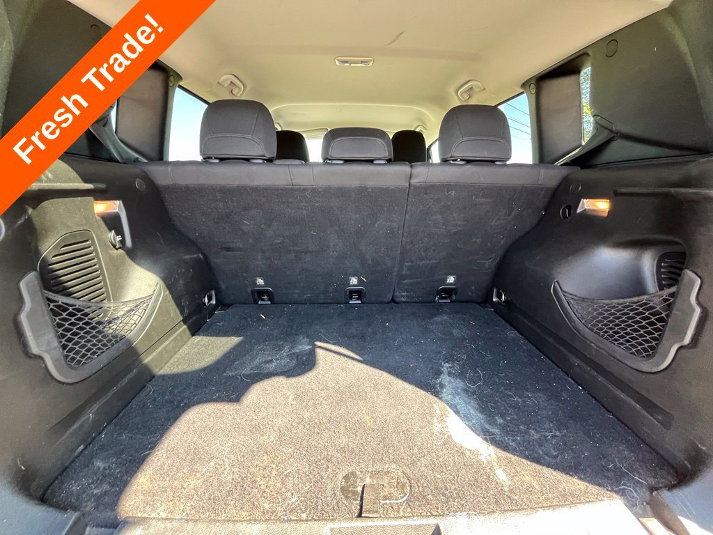 Used 2017 Jeep Renegade Latitude FWD image 31
