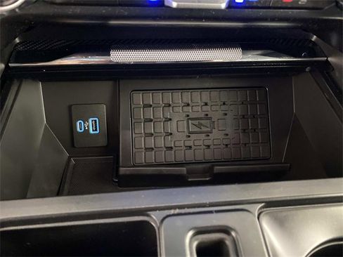 Used 2023 Ford F150 Limited image 22