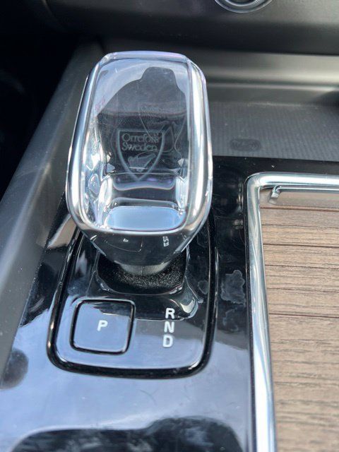 Used 2026 Volvo XC60 B5 Plus AWD/4WD image 18