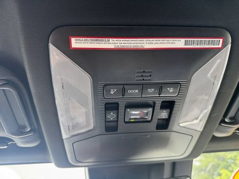 Used 2020 Toyota RAV4 XSE AWD/4WD image 25