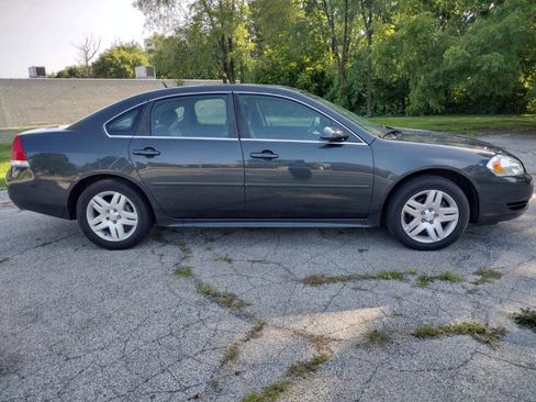 Used 2014 Chevrolet Impala LT w/ LT Sunroof Package image 4