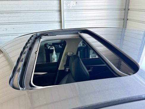Used 2018 INFINITI Q50 Luxe w/ Essential Package (3.0T Luxe) RWD image 18