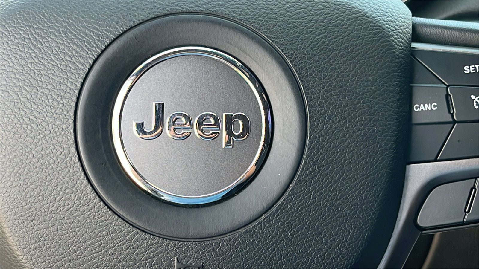 Used 2021 Jeep Grand Cherokee Freedom Edition RWD image 17
