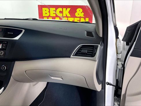 Used 2016 Nissan Sentra S image 15
