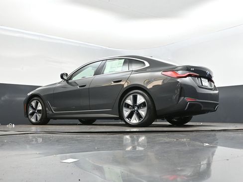 Used 2025 BMW i4 eDrive40 w/ Premium Package RWD image 40