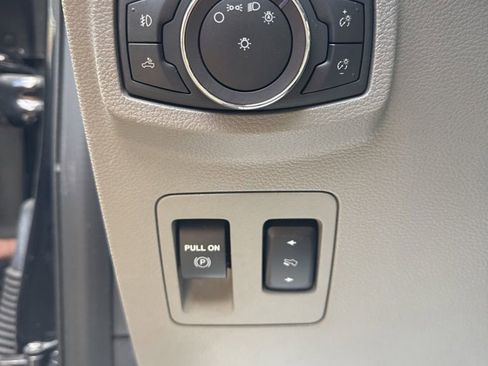 Used 2019 Ford F150 XLT w/ Equipment Group 302A Luxury AWD/4WD image 8
