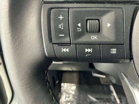 Used 2023 Nissan Rogue SL w/ SL Premium Package FWD image 35