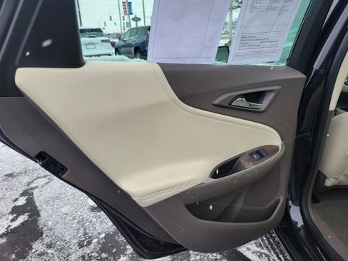 Used 2022 Chevrolet Malibu LT w/ Leather Package image 22